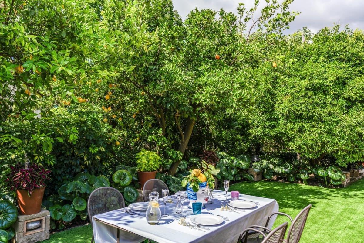 Romantic Garden *
