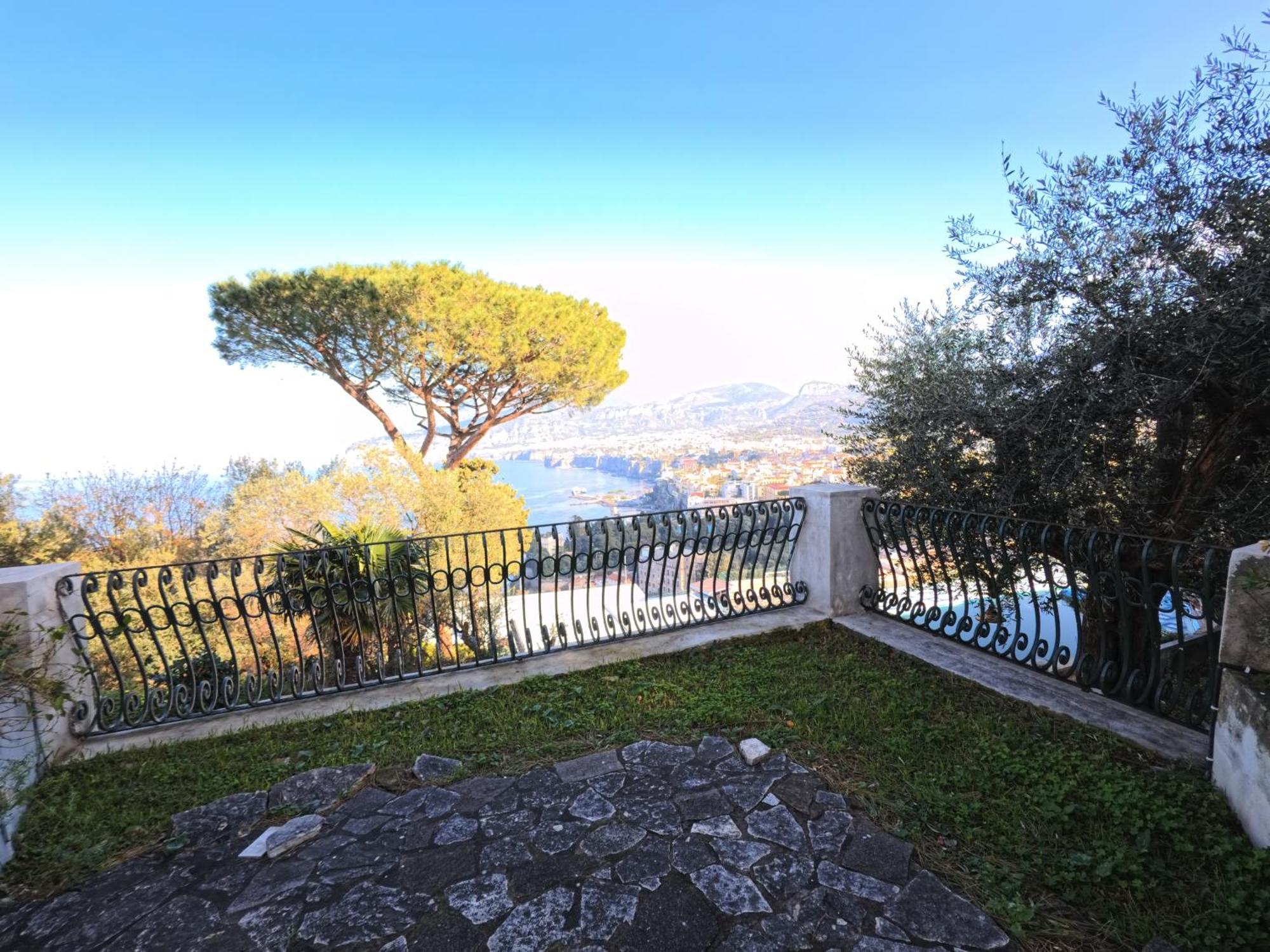 Coralia Villa *