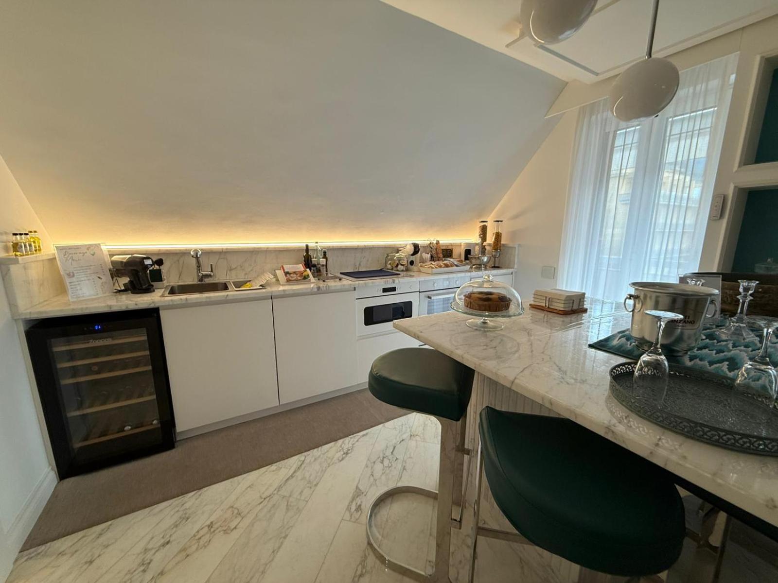 Maison Lady Claudia Luxury Apartment *