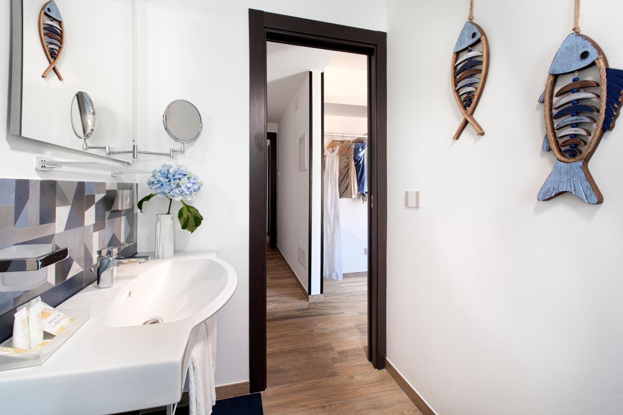 Lumar Luxury *