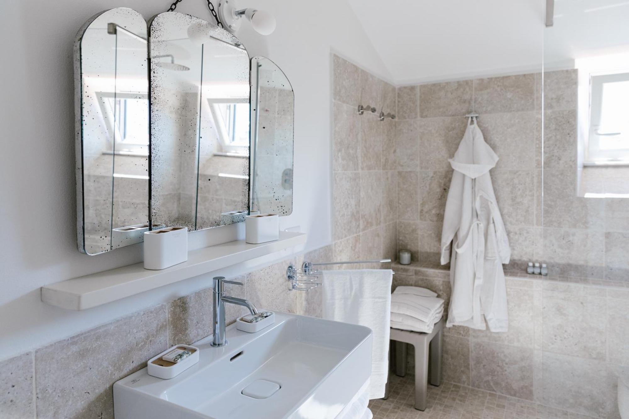 Tozzoli 'top' Floor Apartment