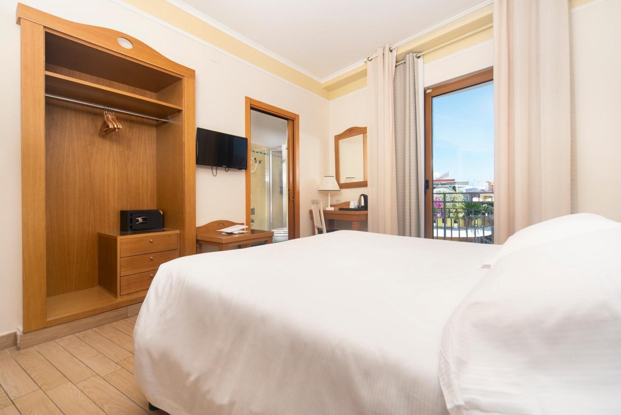 Tourist Hotel