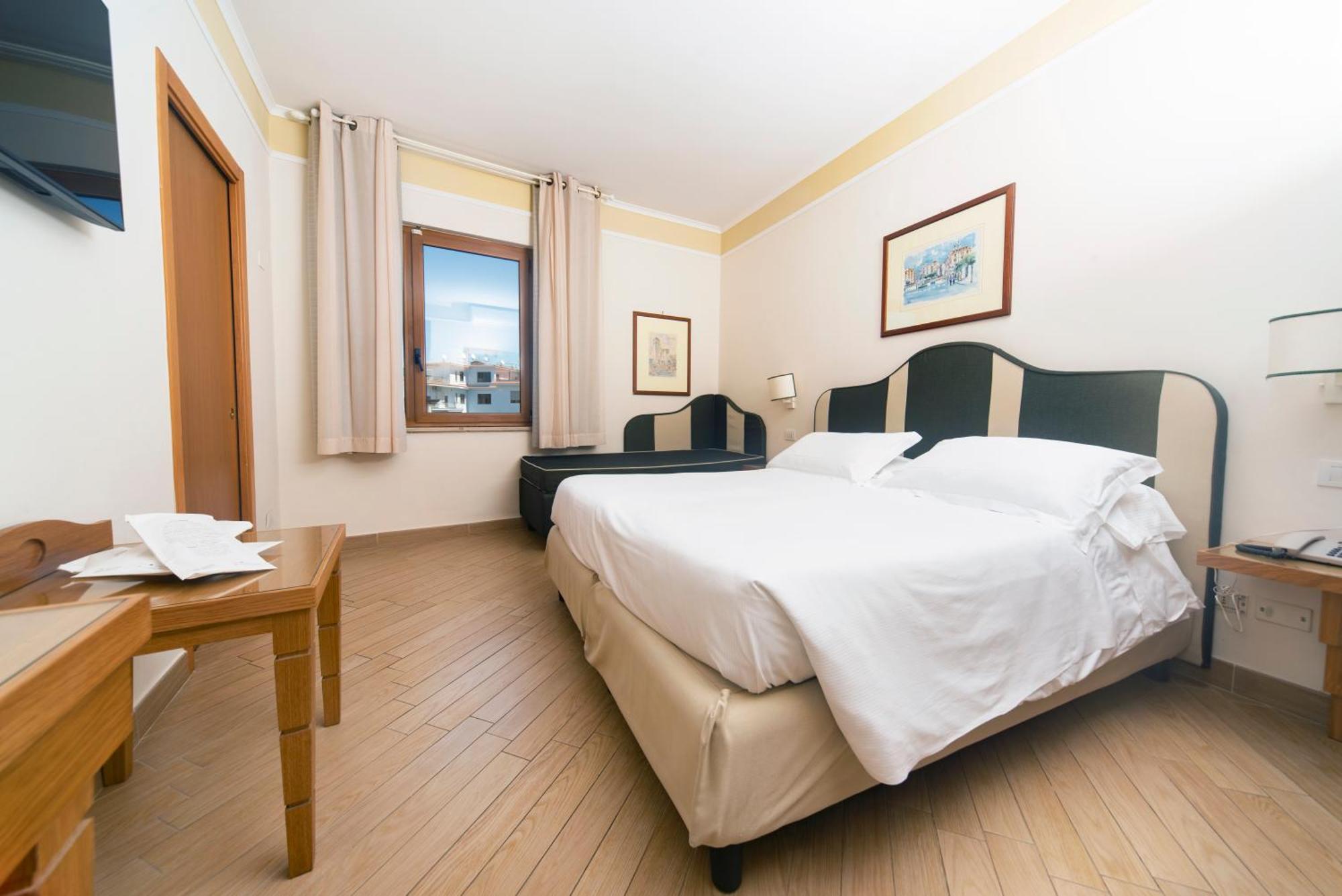 Tourist Hotel 3*
