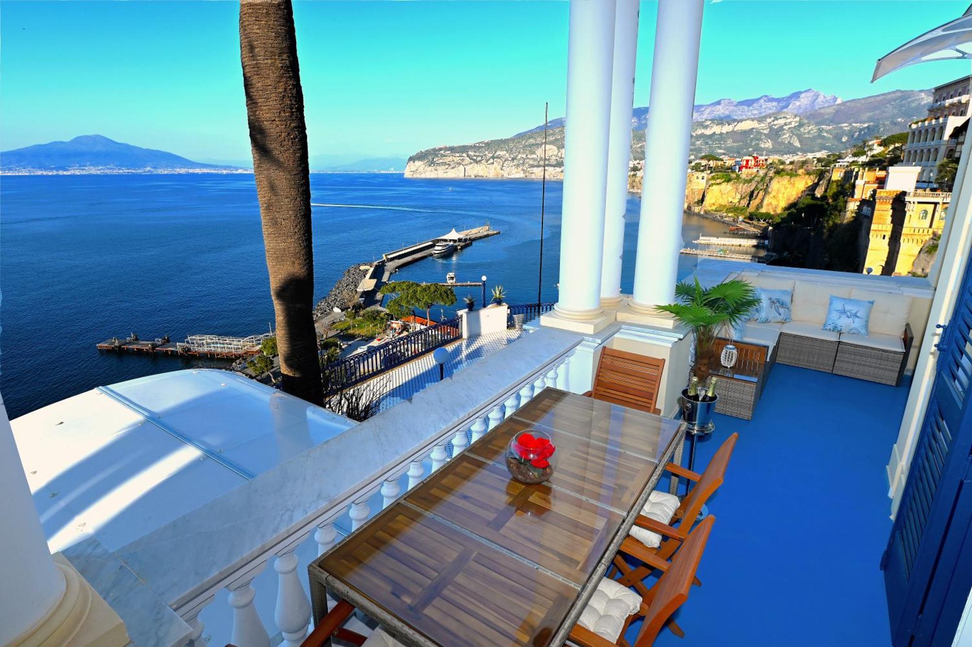 La Terrazza 38 Bed & Breakfast 2*