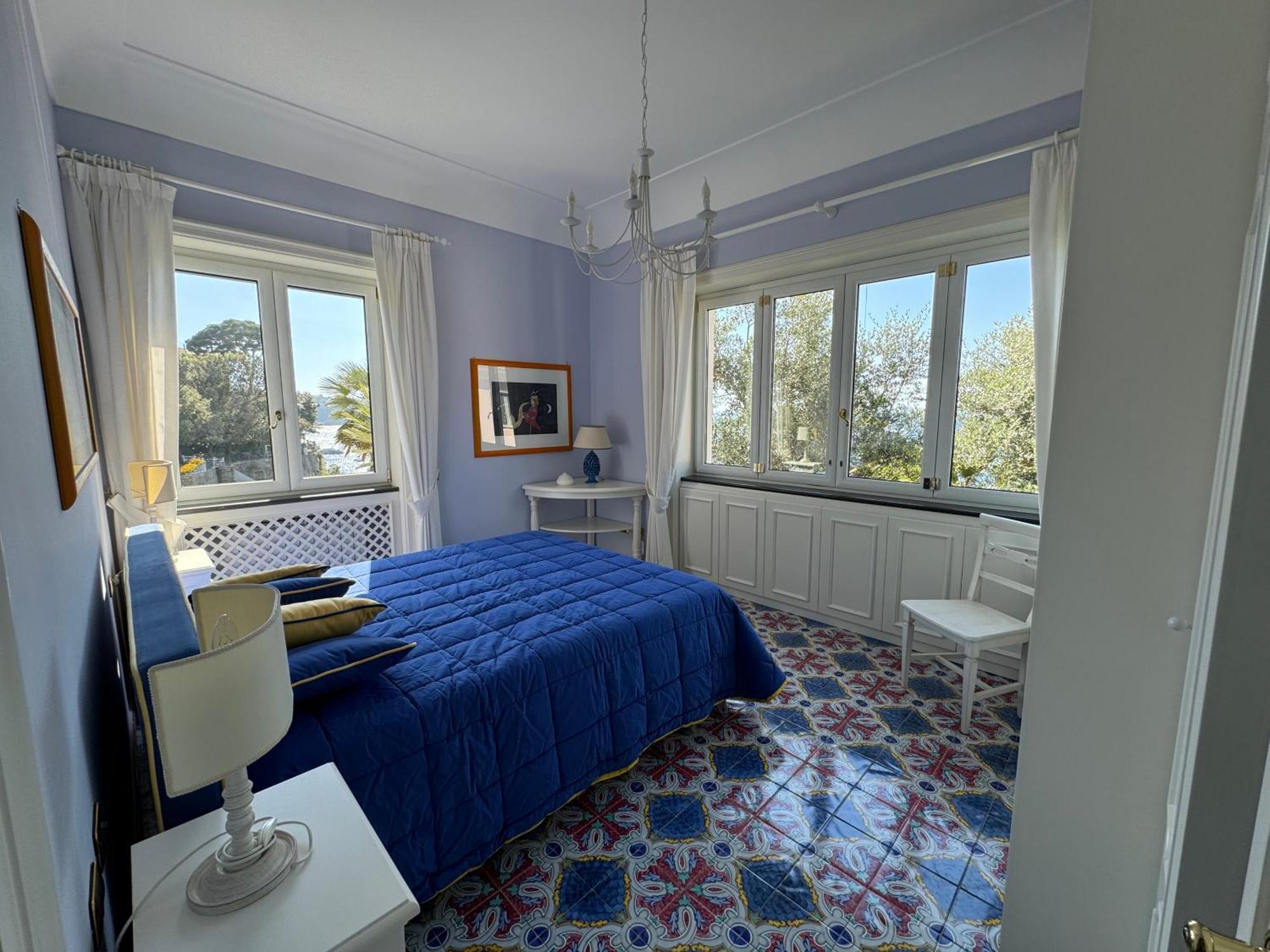 Saran Villa Sorrento