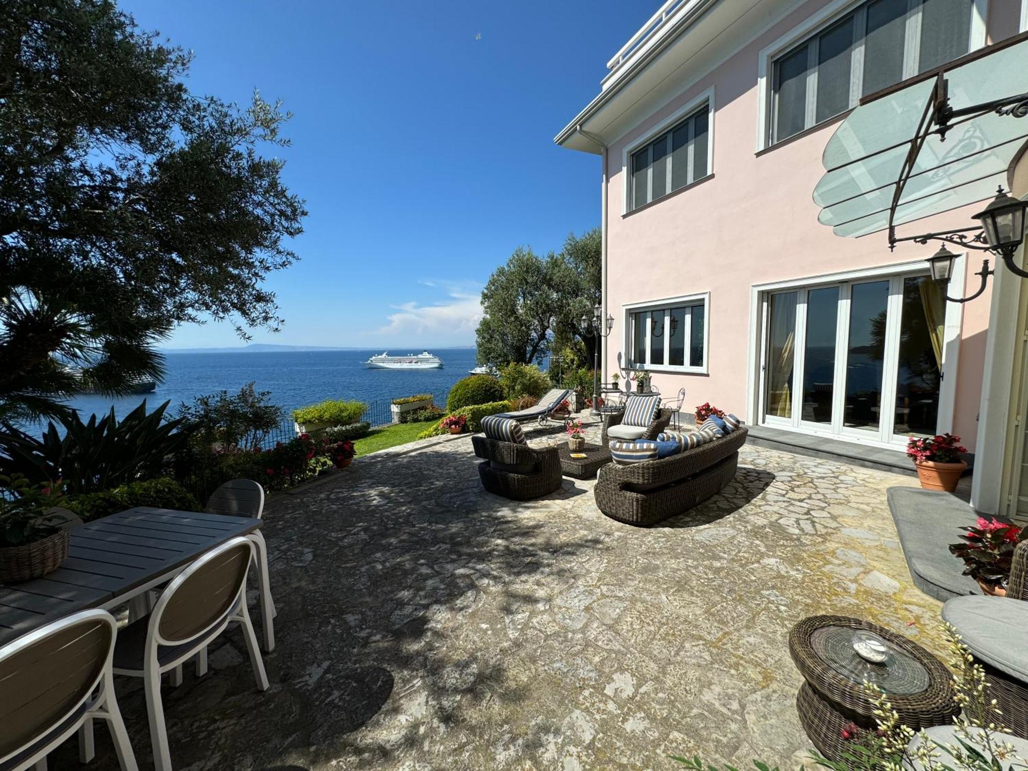 Villa Saran