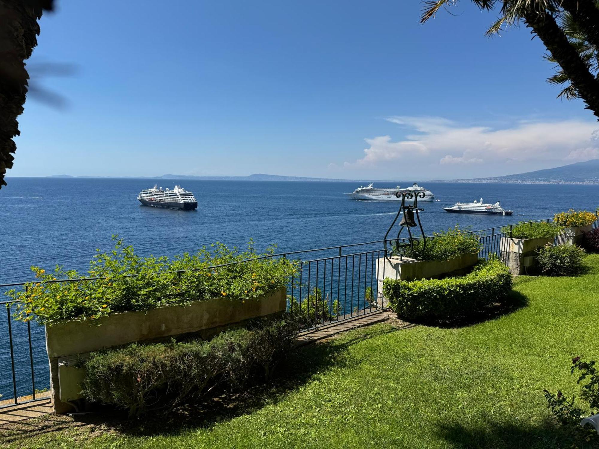 Saran * Sorrento