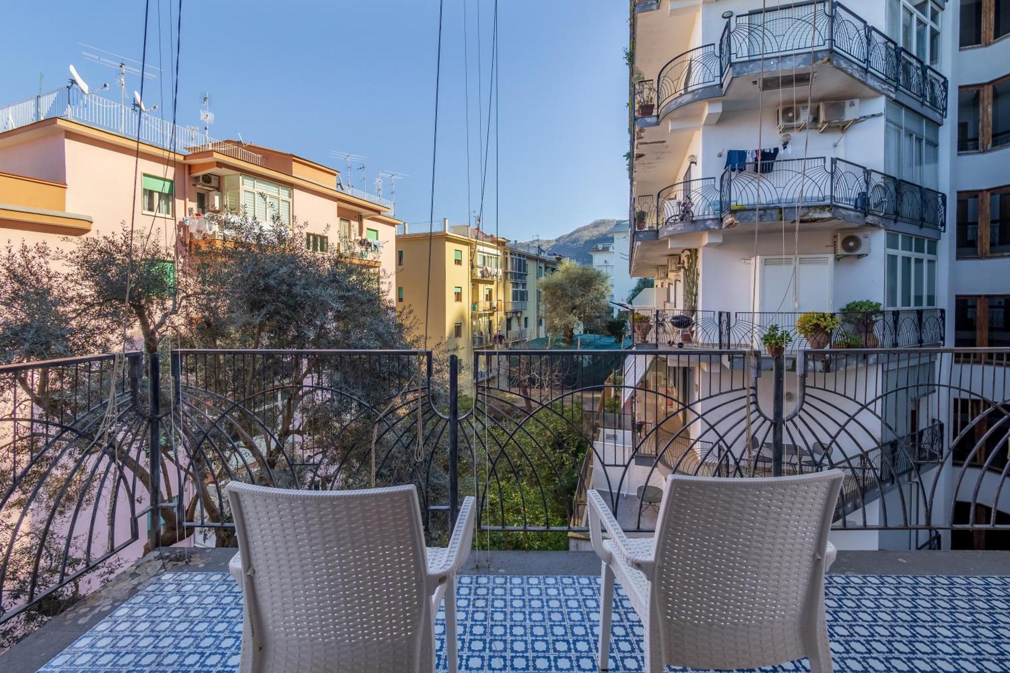 Capo Sereno - Large & Bright With Terrace