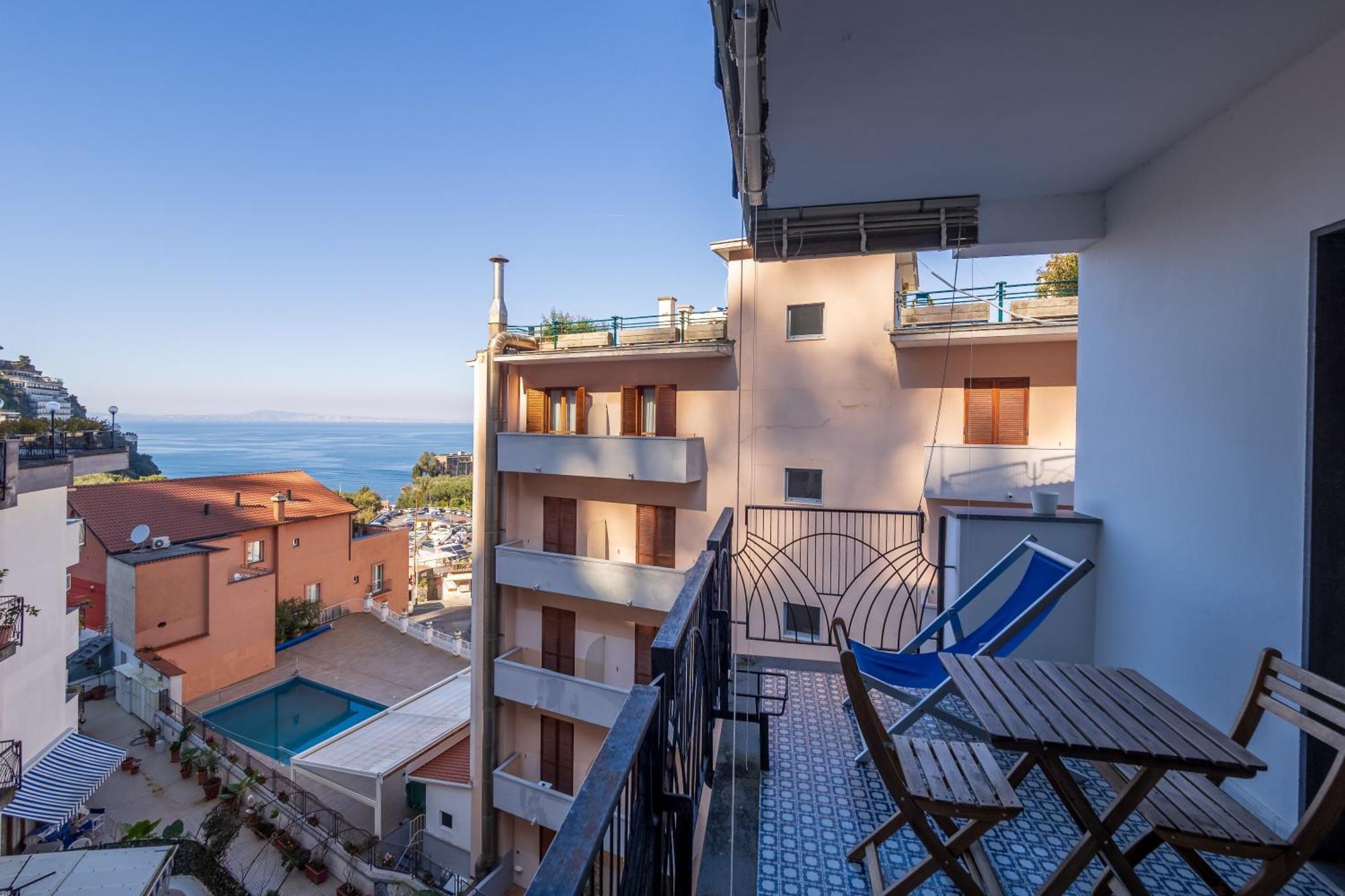 Capo Sereno - Large & Bright With Terrace