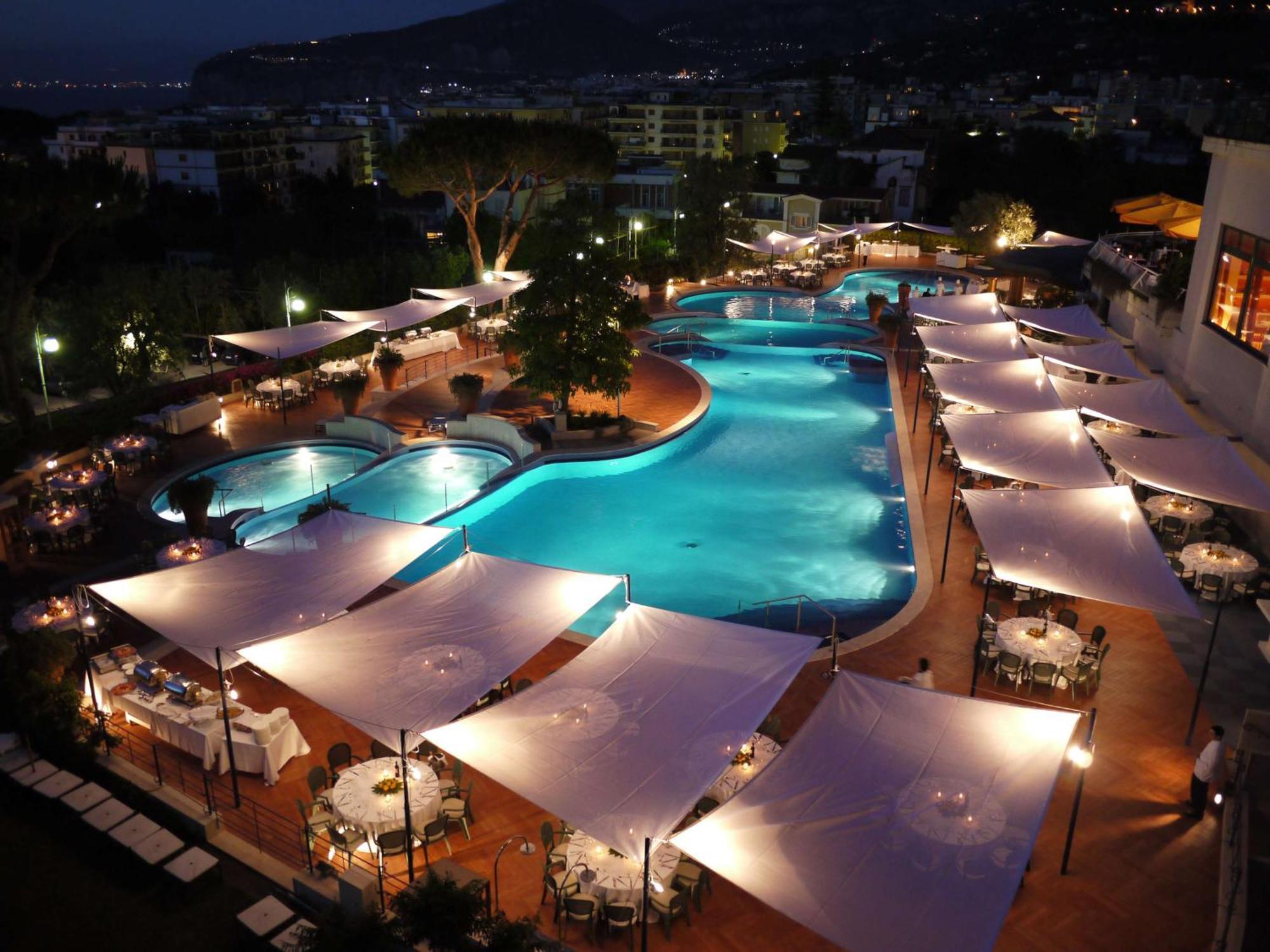 Hilton Palace 4*