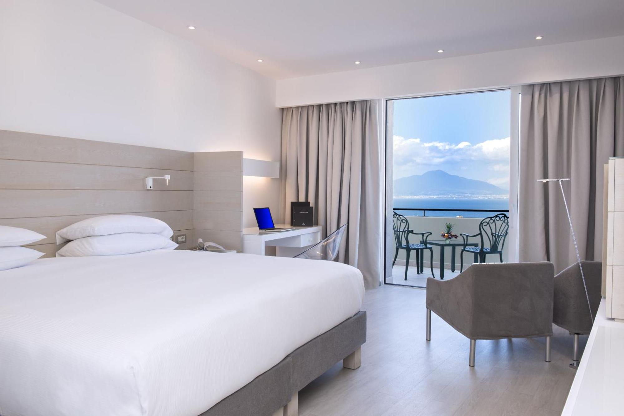 Hotel Hilton Palace 4*