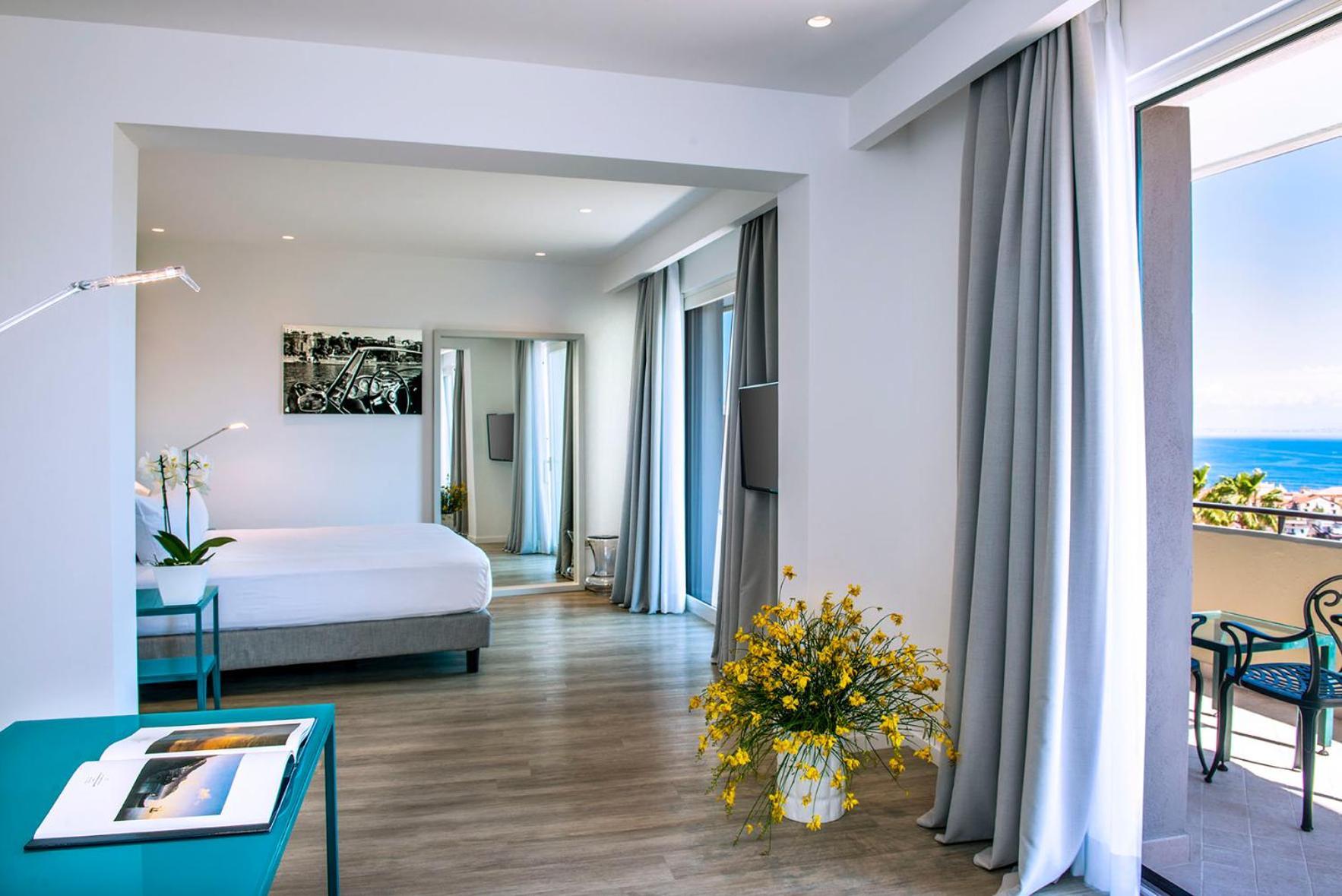 Hilton Palace 4*