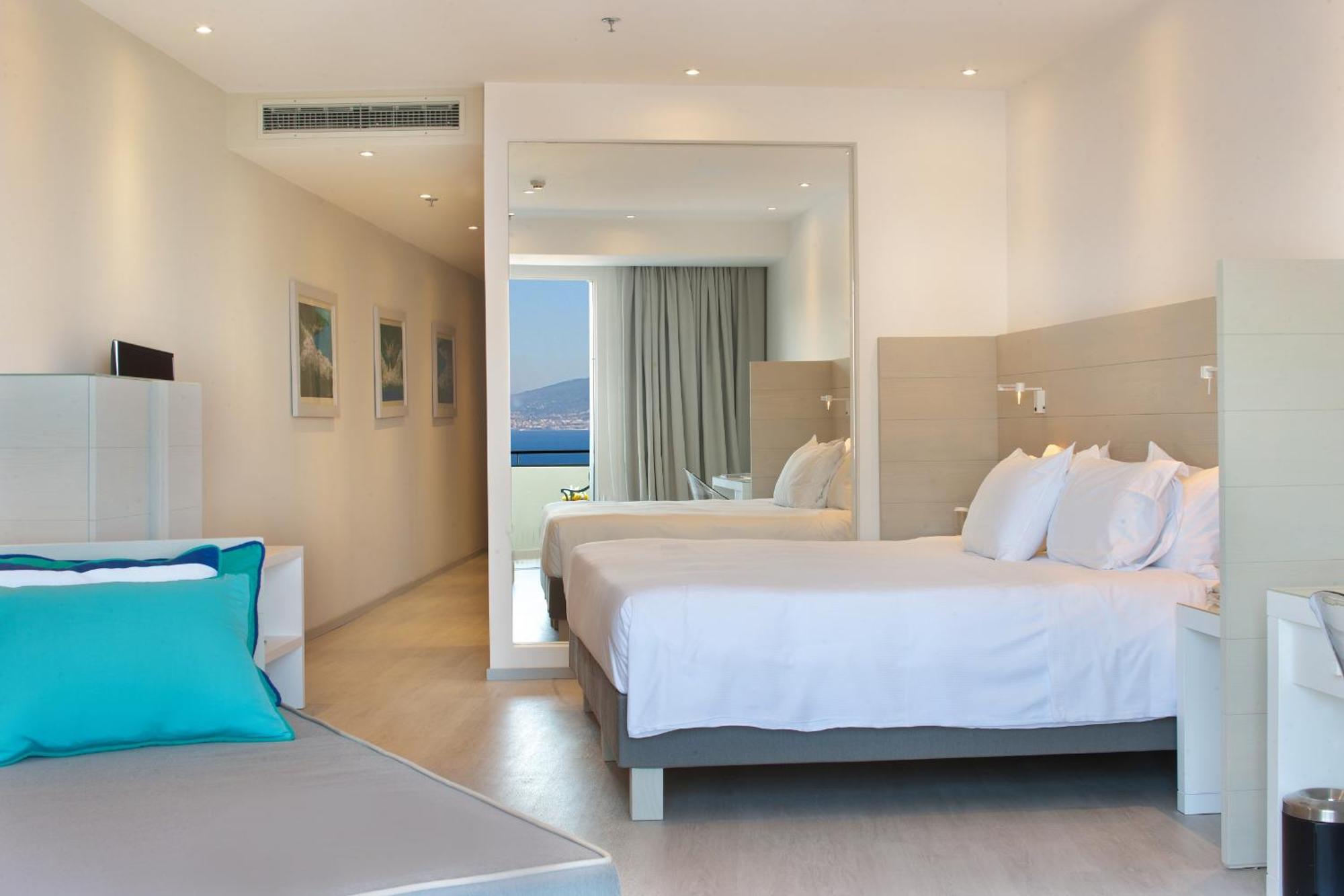 Hilton Palace Hotel 4*