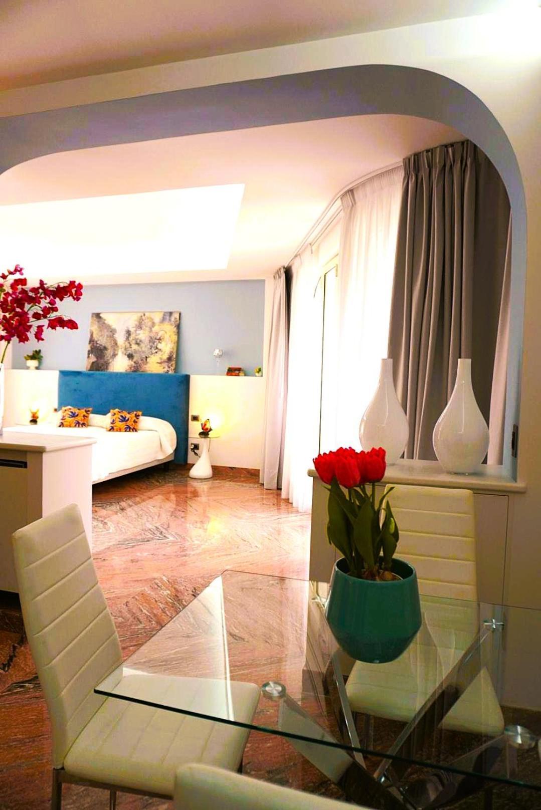 Midtown Excellence Bed & Breakfast