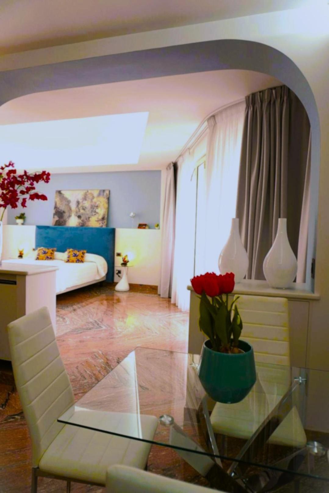 Midtown Excellence Bed & Breakfast