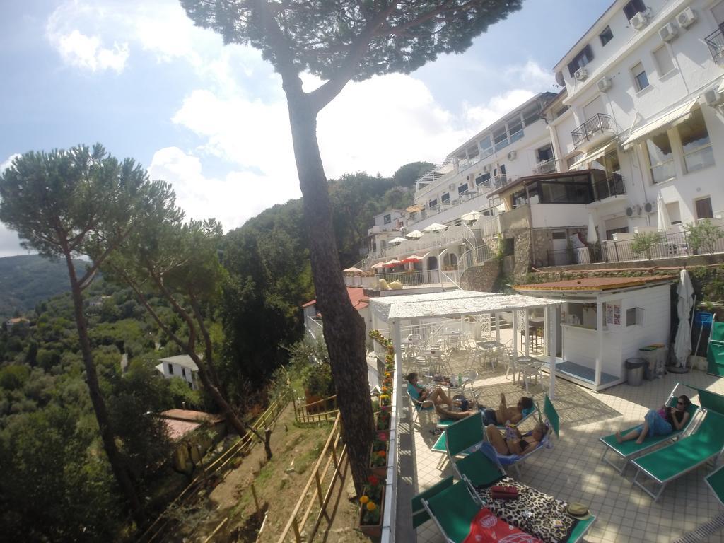 Le Terrazze 3*