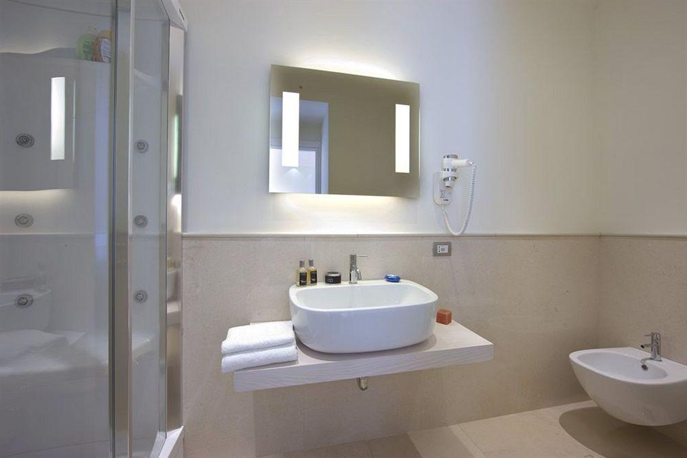 Palazzo Montefusco Guest house 4*