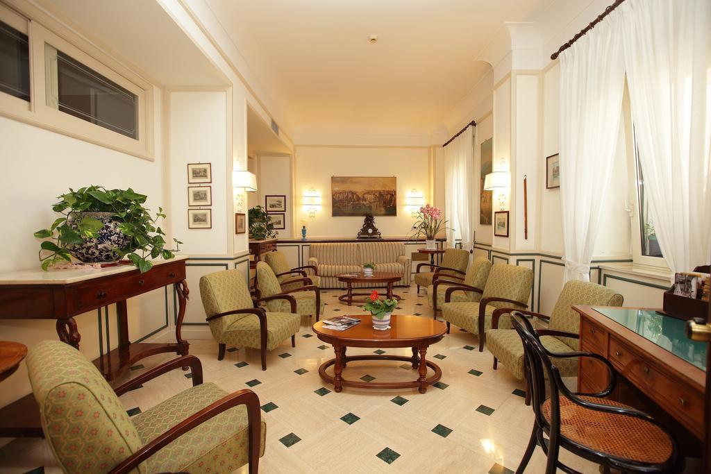 Di Hotel