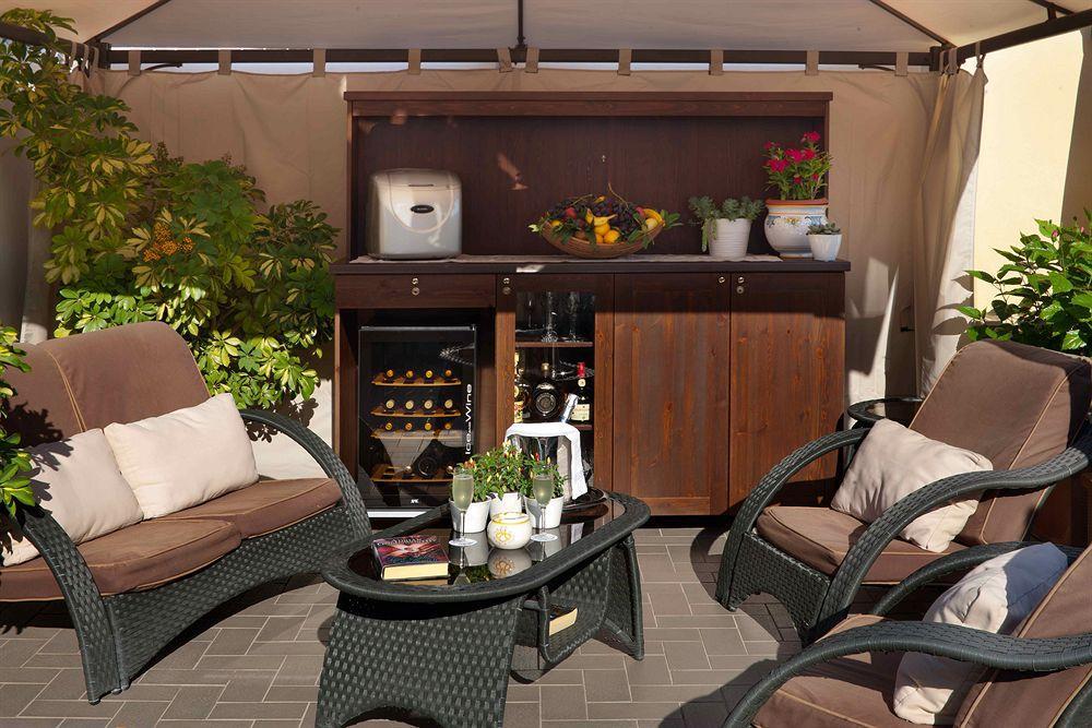 Aparthotel Magi House Relais 2*