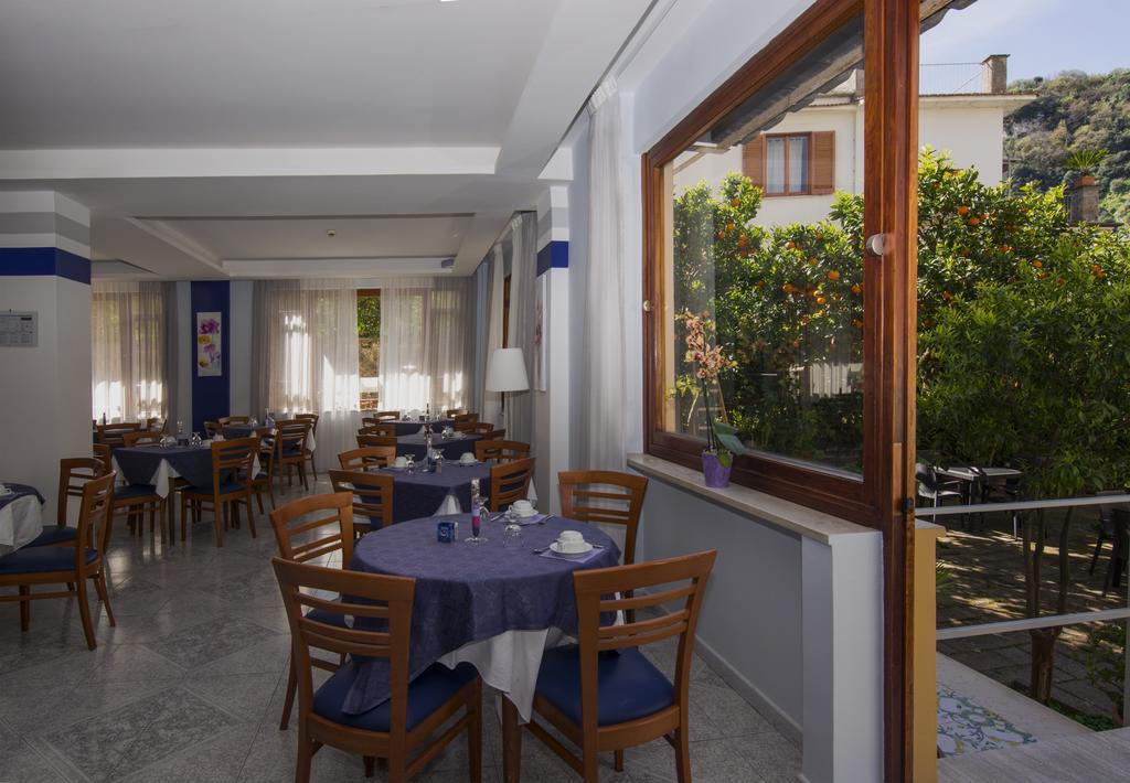 Leone Sorrento