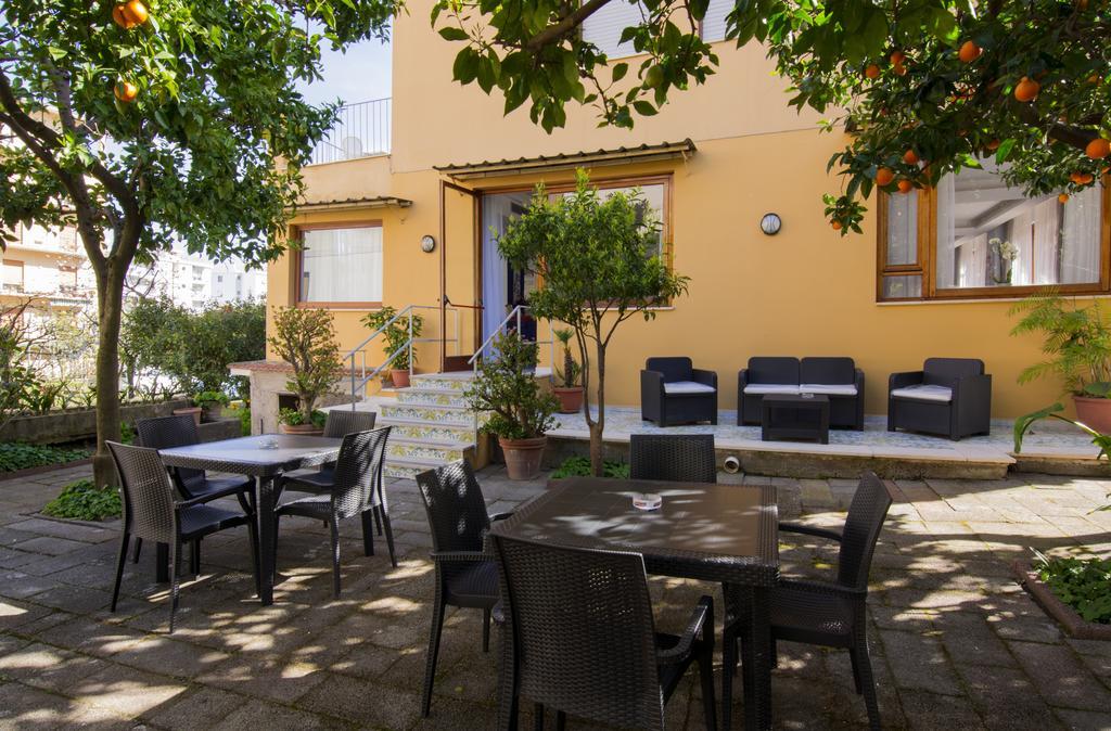 Leone Hotel 3*