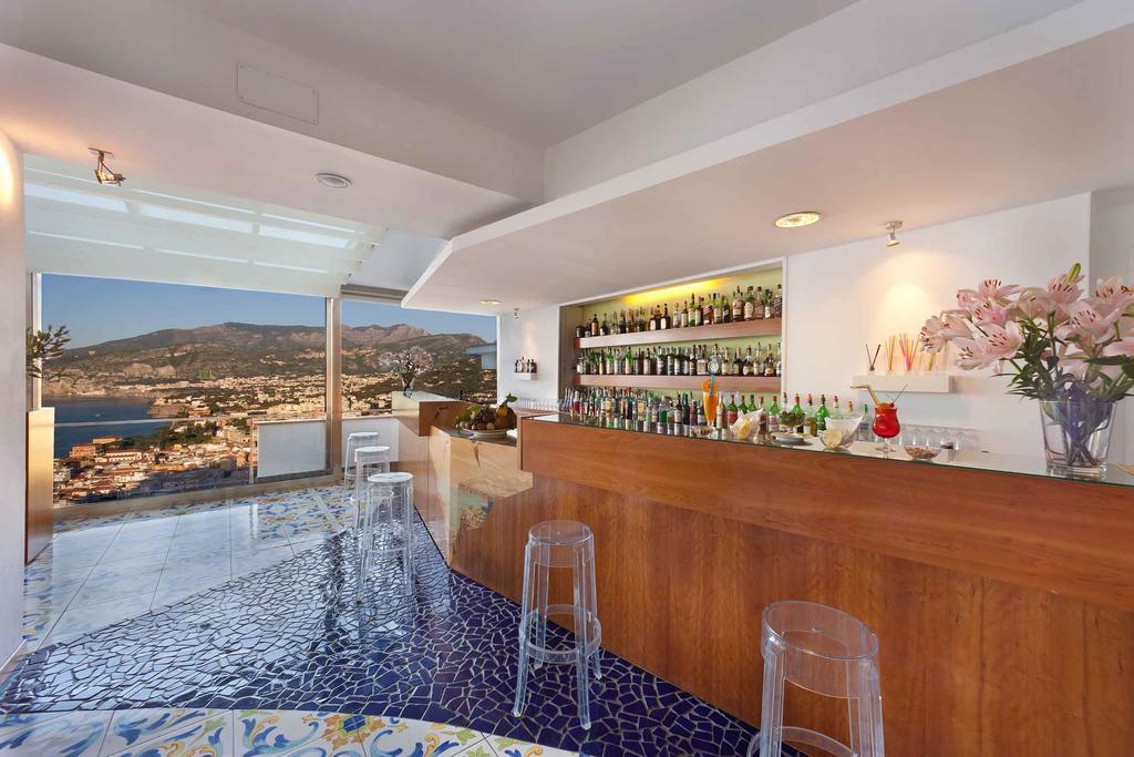 Hotel Grand President 4*