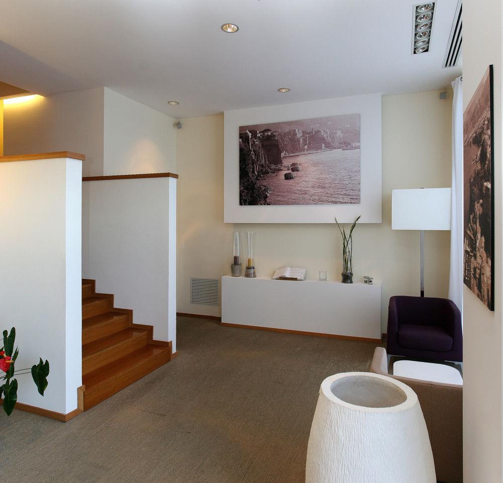 Aparthotel Rota Sorrento