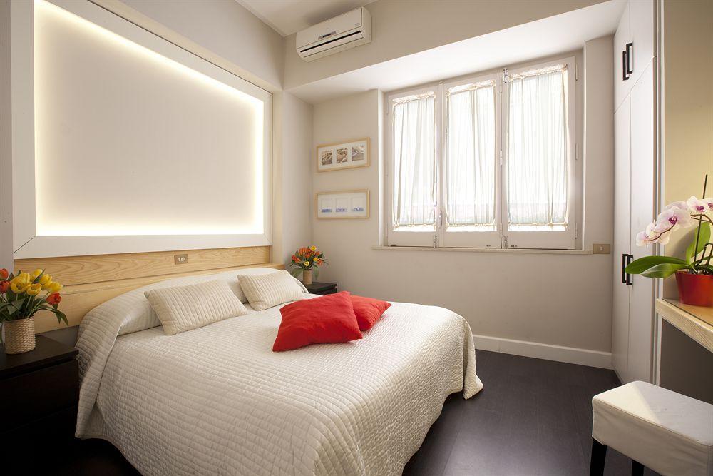 Sorrento Apartments *
