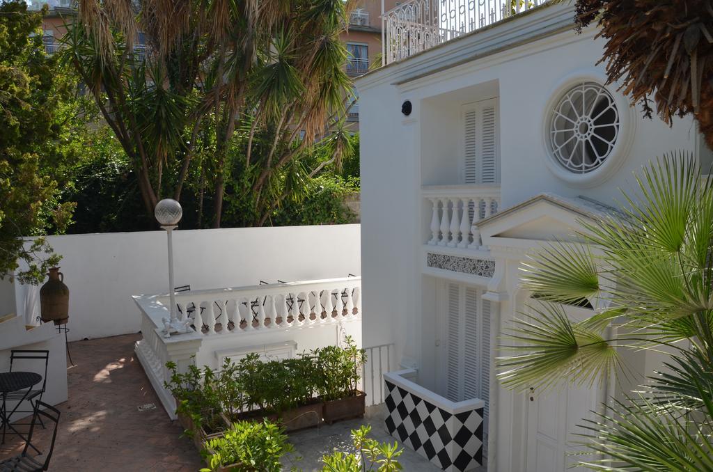 Guest house Muta House