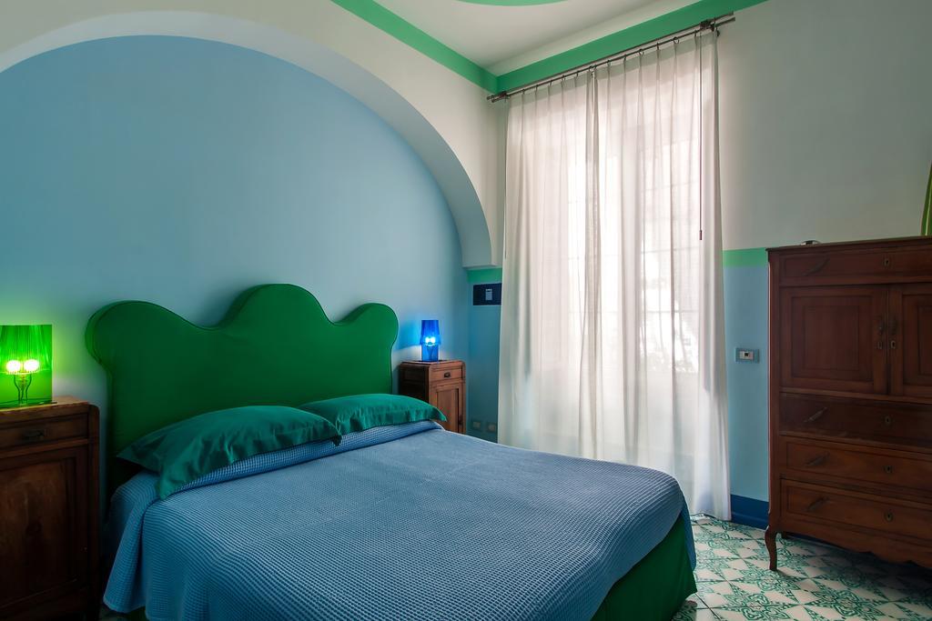 Casa Astarita 2*