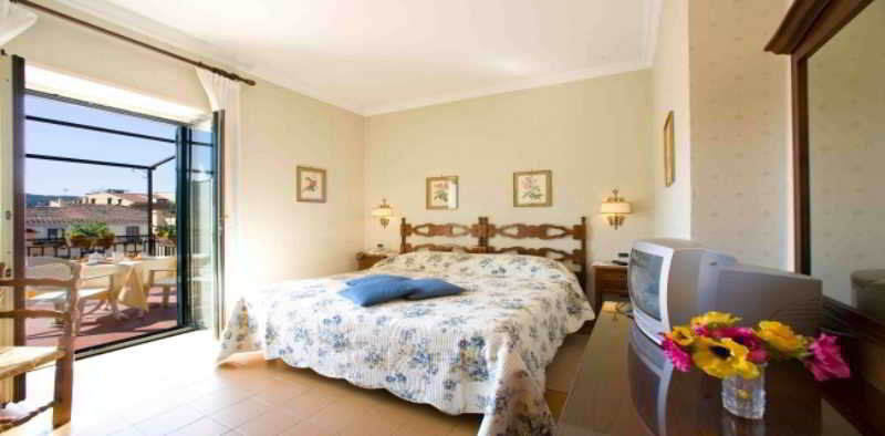 Di Hotel 3*