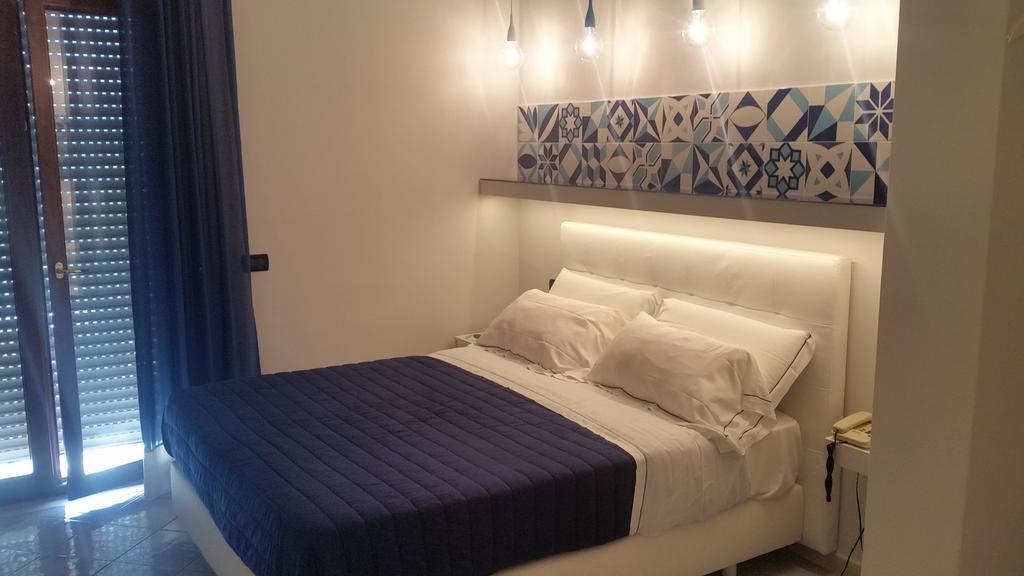 Leone Hotel 3*
