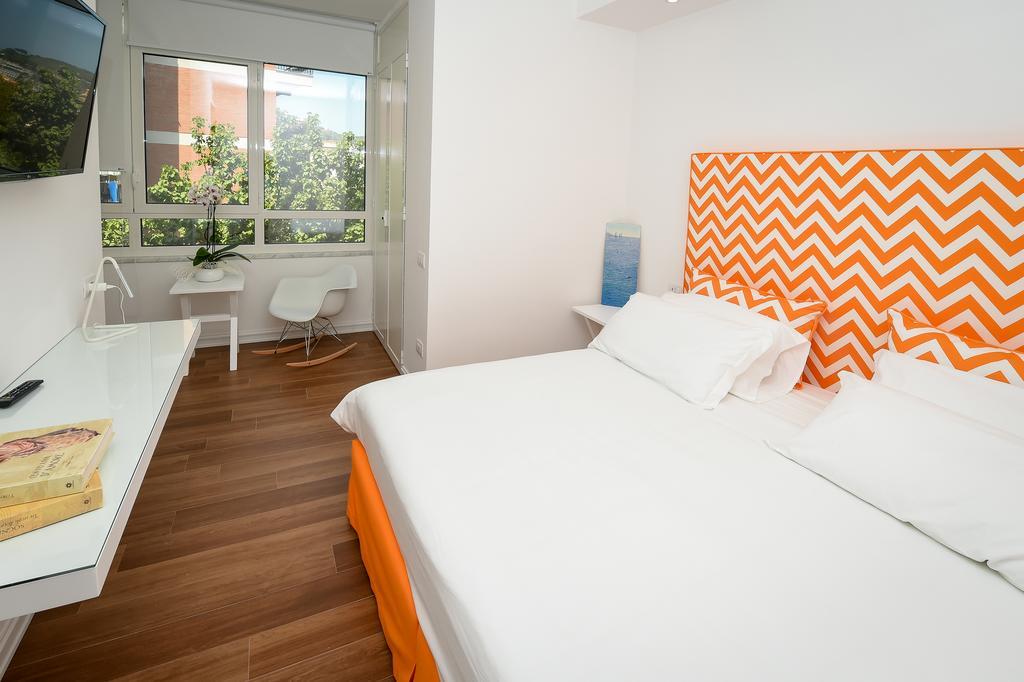 Casa Pantone 2*