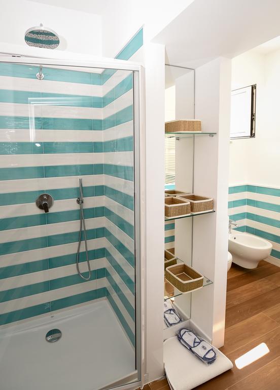 Casa Pantone 2*