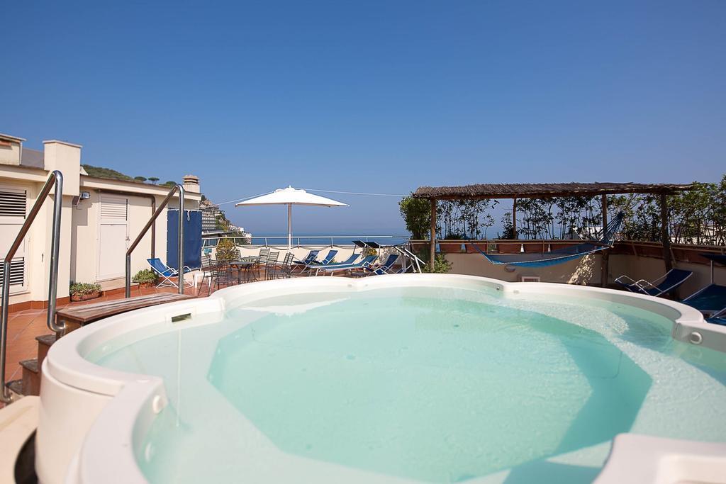 Tirrenia Hotel