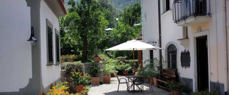Bed & Breakfast Relais Santa Lucia 2*
