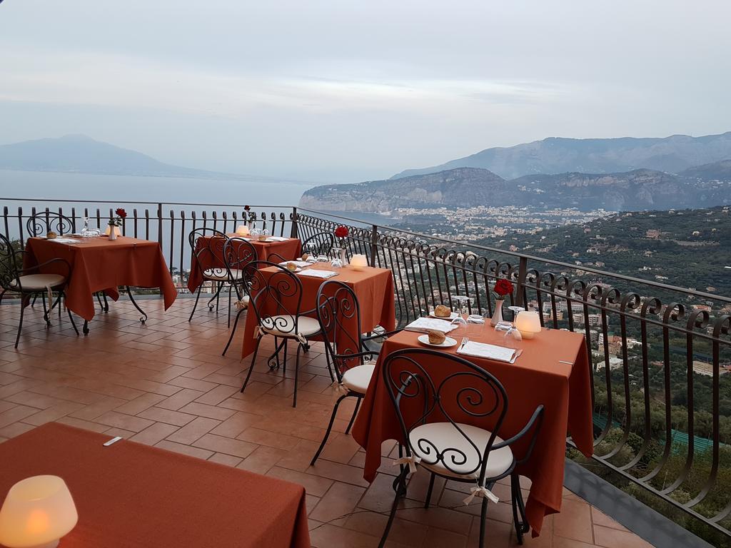 La Vue D'or 4*