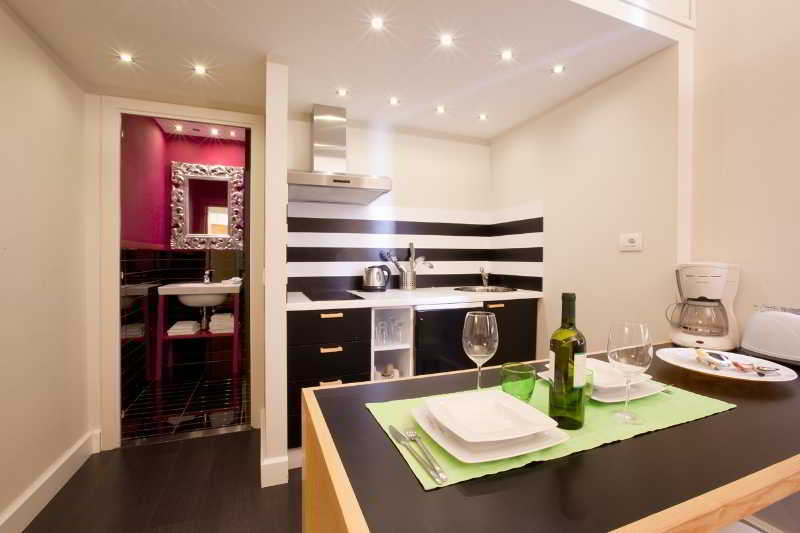 Sorrento Apartments Apartment