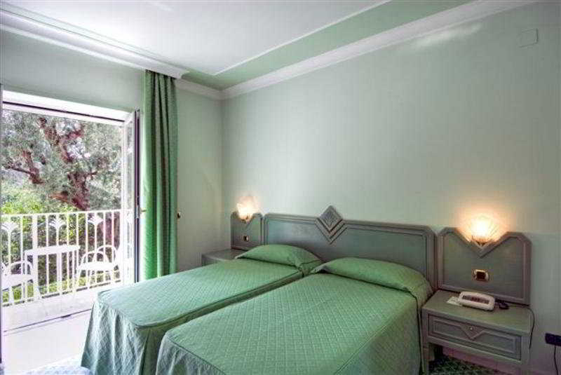 Grand Riviera 4* Sorrento