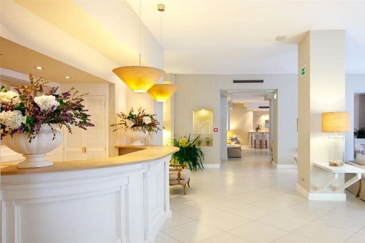 Capri Hotel