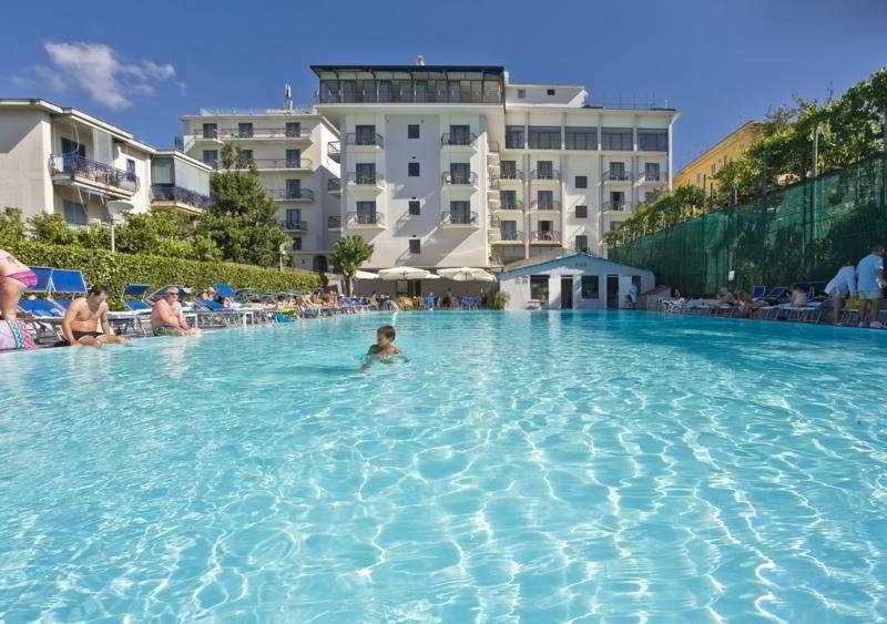 Grand Flora 4* Sorrento