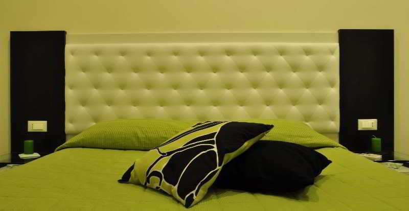Flats Aparthotel 2*