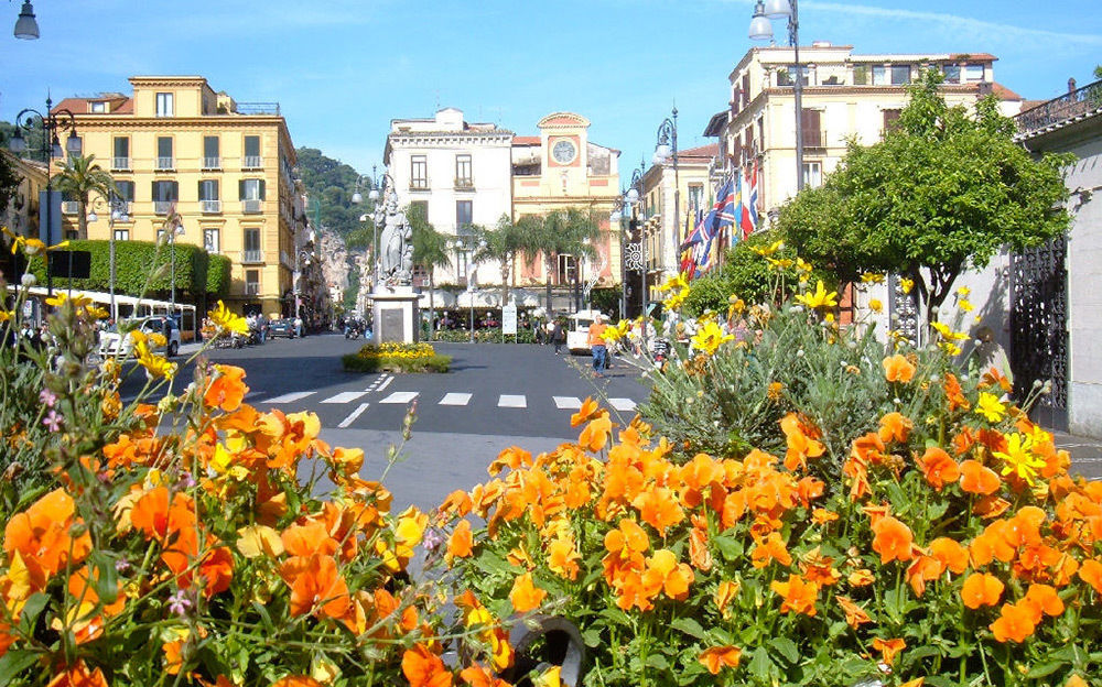 The Night 2* Sorrento