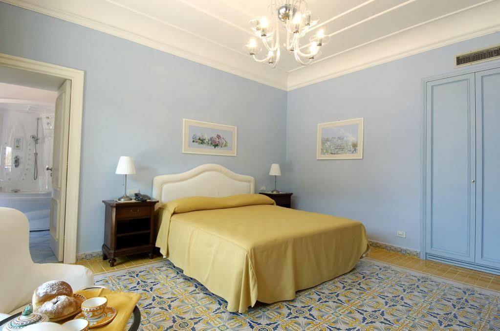 Hotel Eliana 3*