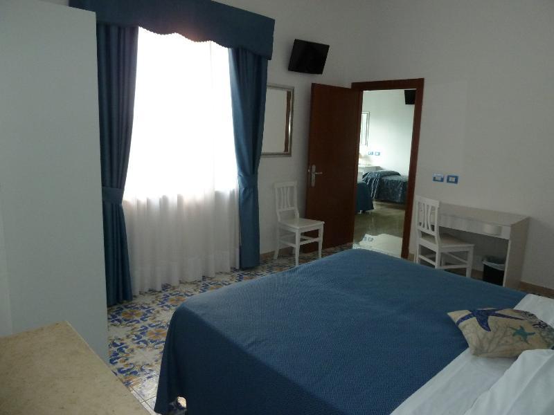 Britannia 3* Sorrento