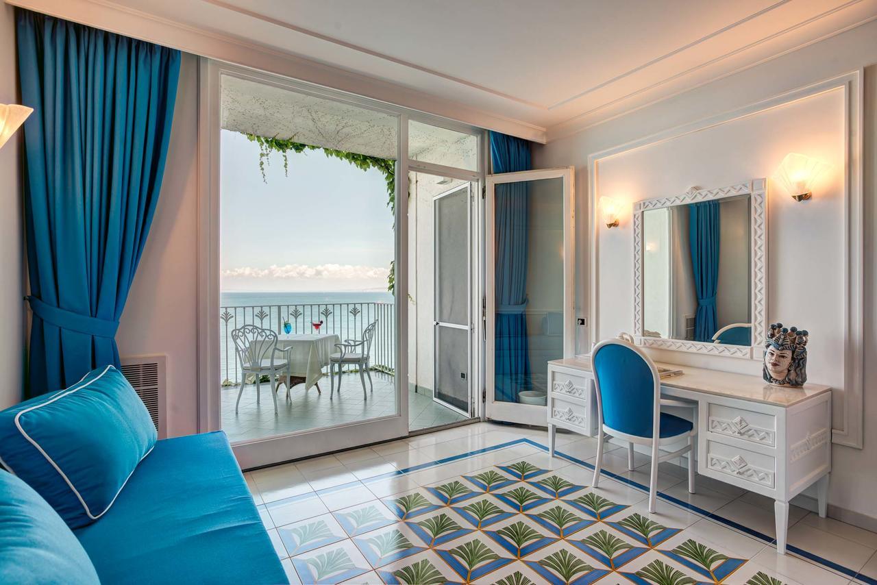 Grand Riviera Sorrento