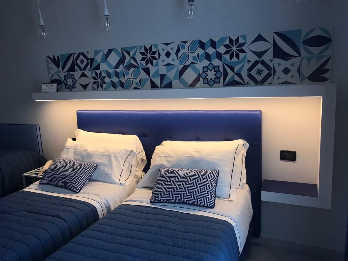 Leone Hotel