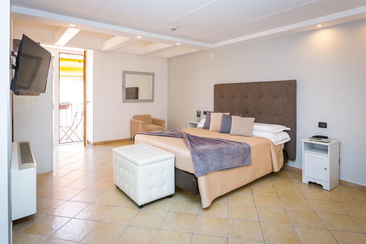 Rivoli Hotel