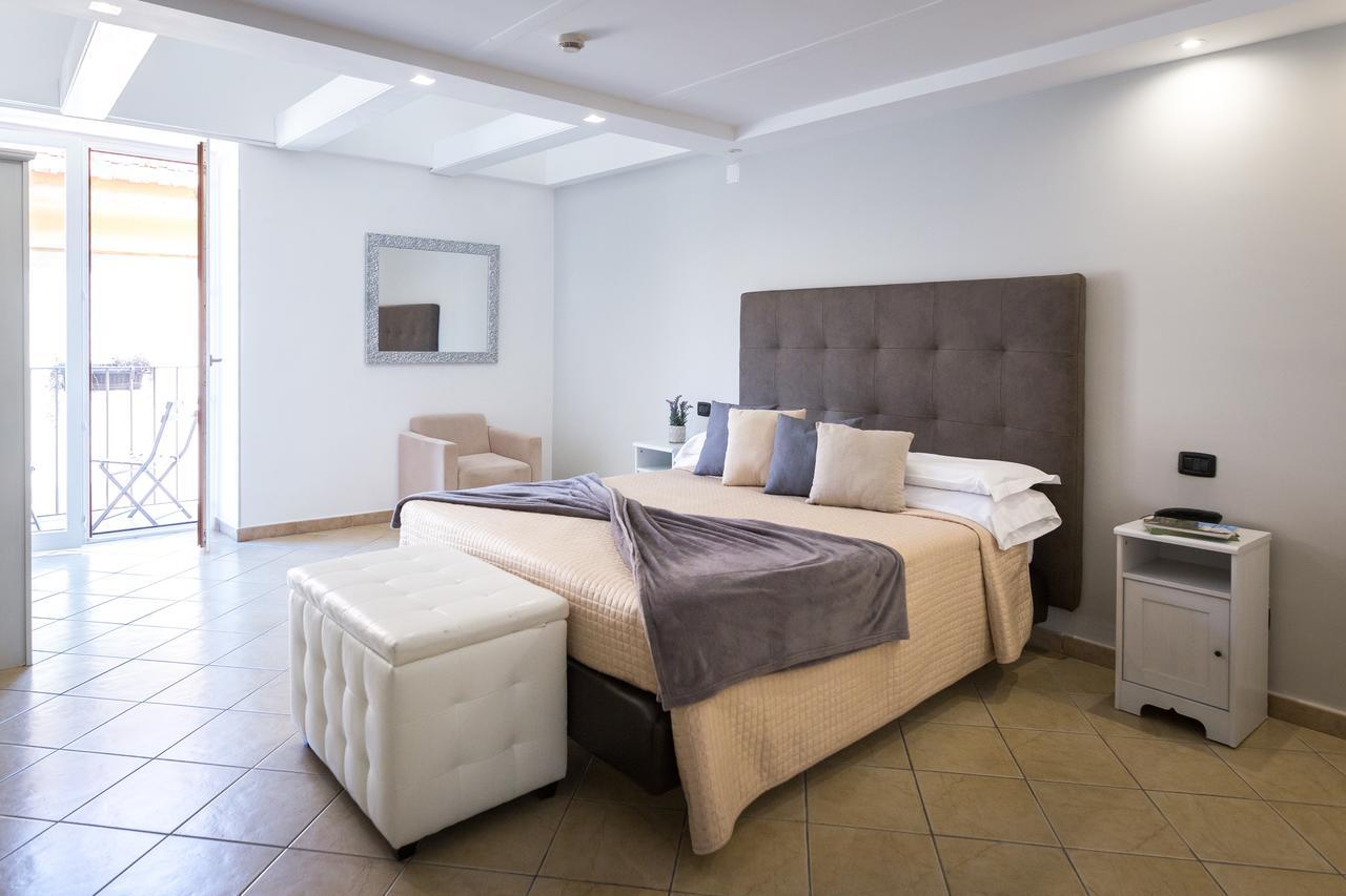 Rivoli Hotel