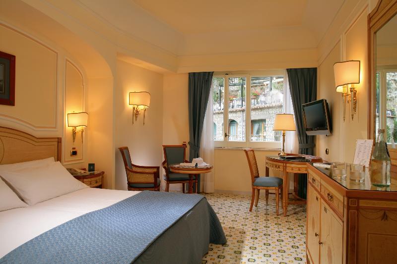 Grand Capodimonte Hotel